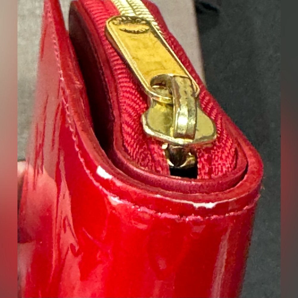 ❤️ Louis Vuitton Vernis Pomme d’Amour Zippy Wallet - Picture 5 of 9